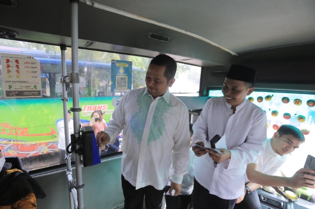 Kini Lebih Mudah Naik Bus Tayo Kota Tangerang Bisa Bayar Pakai E Money