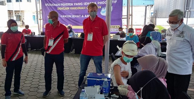 Didukung Dinkes Cilegon PT Tereos FKS Indonesia Gelar Vaksinasi Massal   PT Tereos FKS Indonesia 640x328 