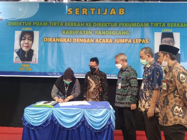 Direktur Perumdam Tirta Berkah Pandeglang Diganti Wajah Baru BantenNews Co Id Berita Banten