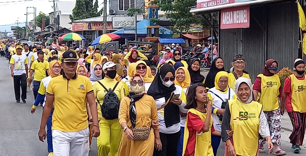 Rayakan Hari Jadi Golkar Cilegon Gelar Jalan Santai Gratis Id Berita Banten 9960