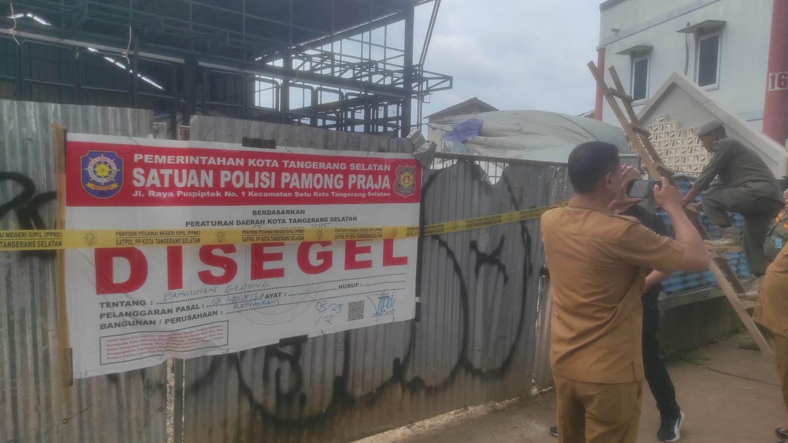 Pengerjaan Berlanjut Setelah Disegel Mandor Kedai Mie Gacoan Ciater Diangkut Satpol Pp 